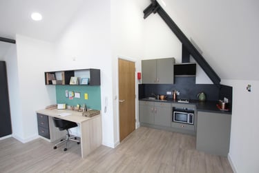 1 bed studio, Blackhorse Lane, Walthamstow, London, E176SX - Image 1